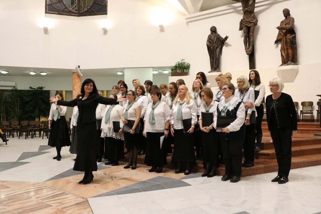 20191214_44_Karacsonyi_koncert_SztGellert_DGy.JPG