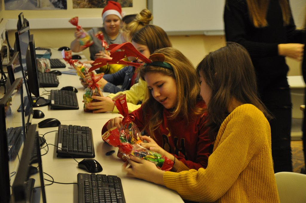 2019.Itt jart a Mikulas 09.JPG