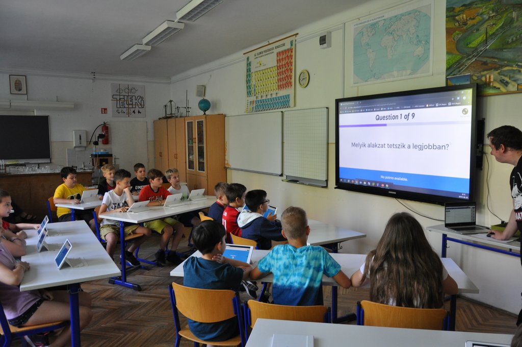 2019. 4..b 12 teremben_11.JPG