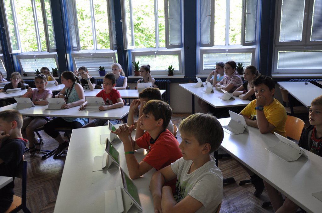 2019. 4..b 12 teremben_15.JPG