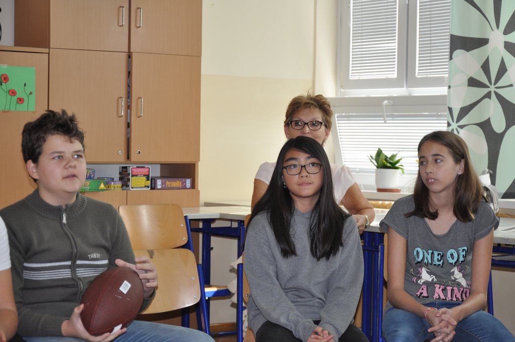 7abc emelt angol foglalkozas 11.JPG