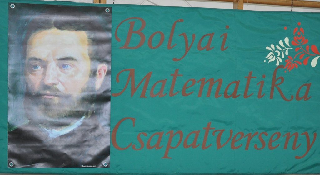 2019. Bolyai matek dijkioszto 01.JPG