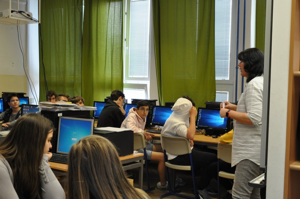 2019. DTH 8. evf eTalonSchool  001.JPG