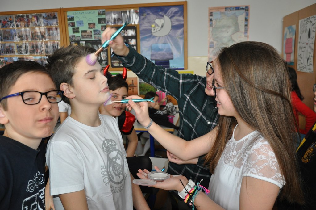 2019.01.25. Felsős farsang 002.JPG