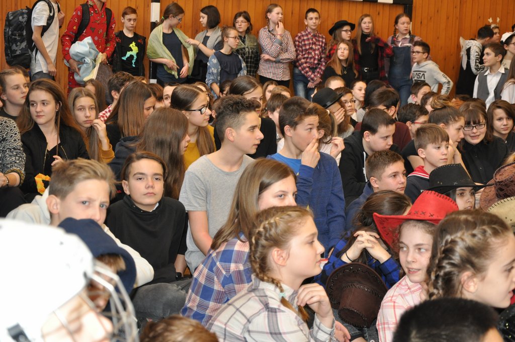 2019.01.25. Felsős farsang 026.JPG