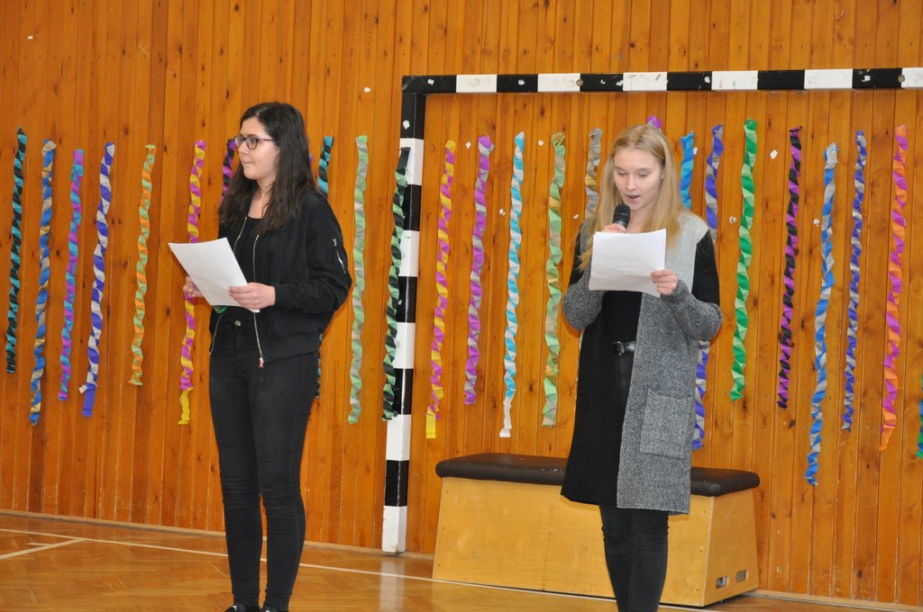 2019.01.25. Felsős farsang 029.JPG