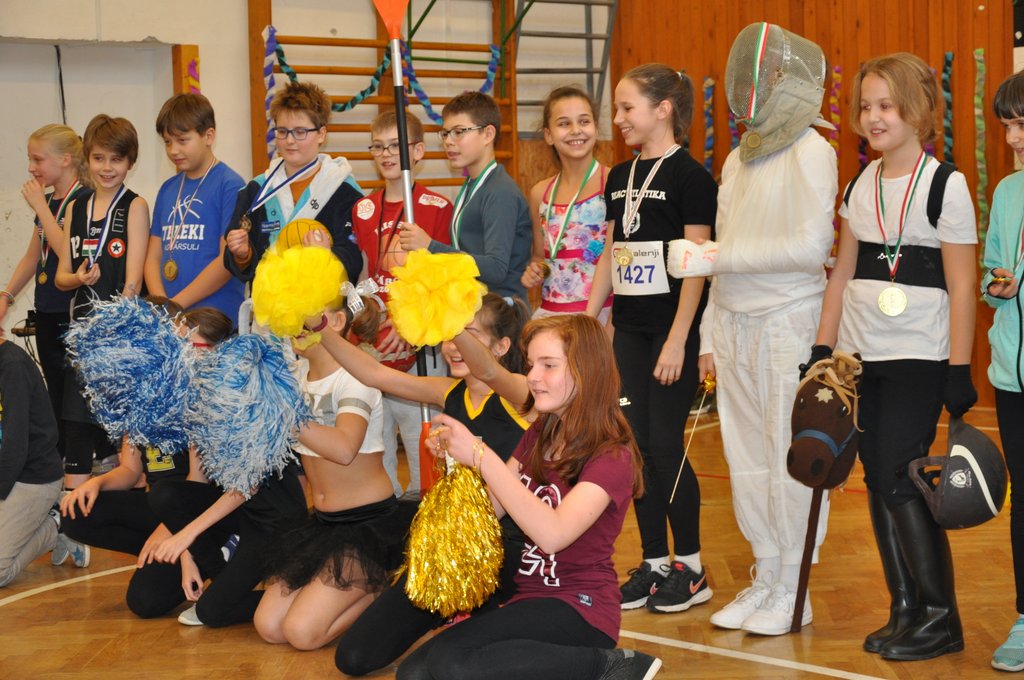 2019.01.25. Felsős farsang 085.JPG