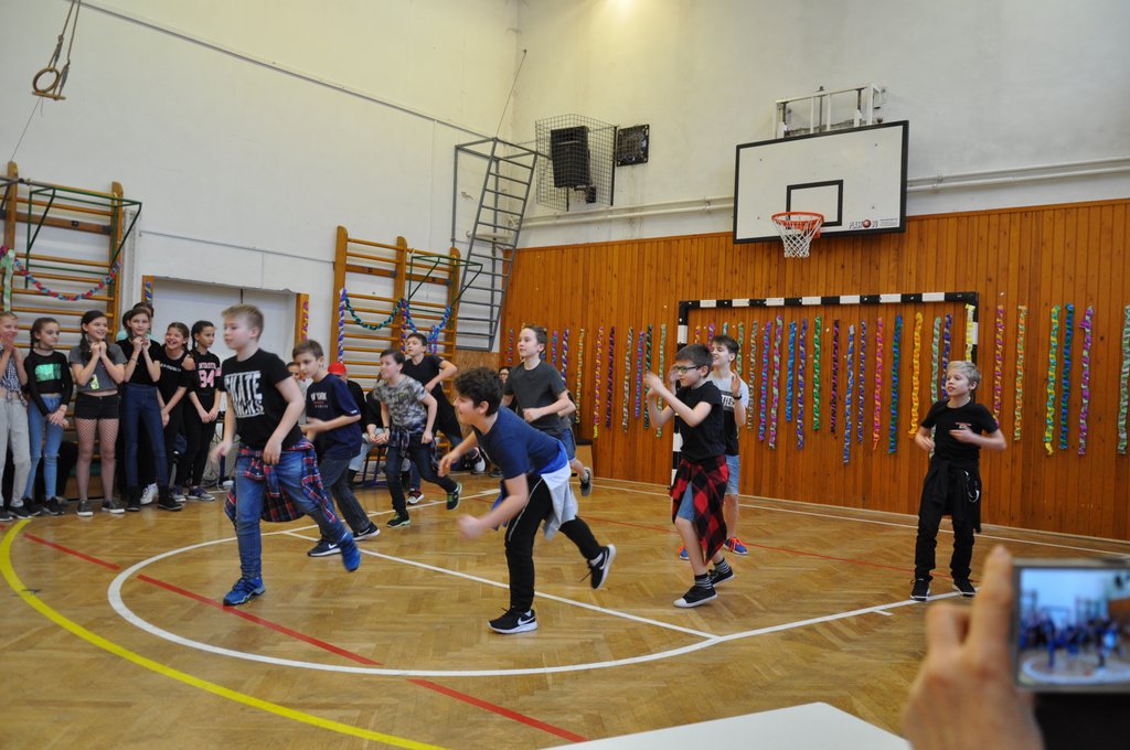 2019.01.25. Felsős farsang 091.JPG