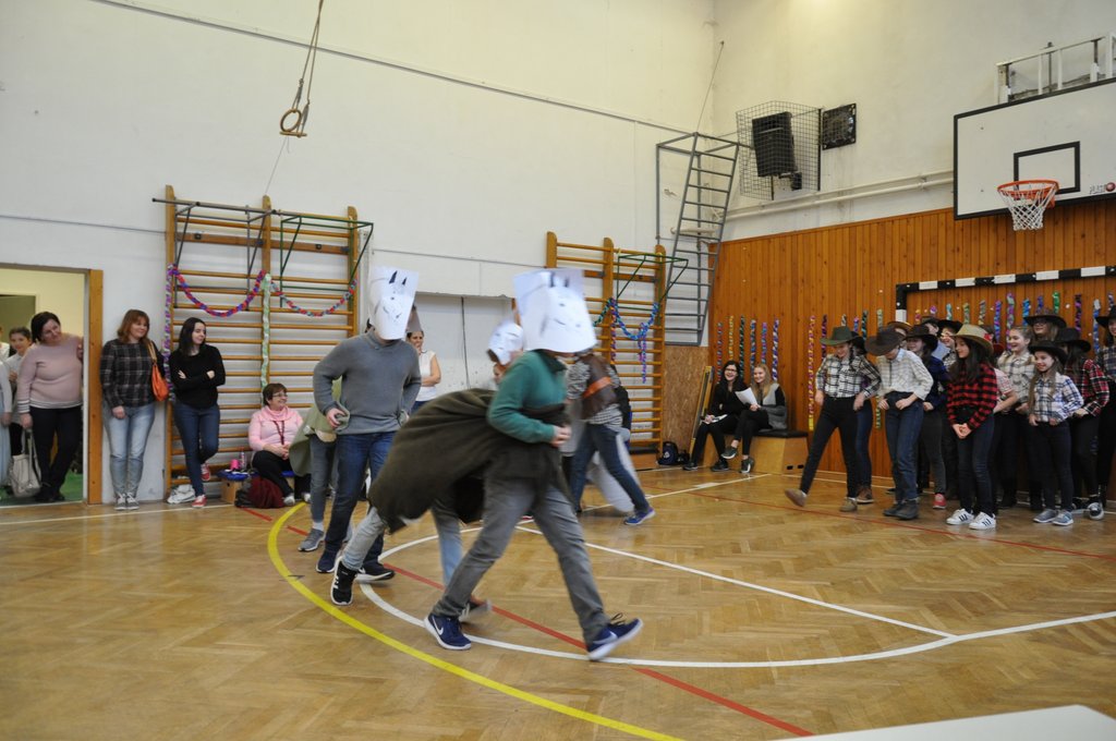 2019.01.25. Felsős farsang 132.JPG