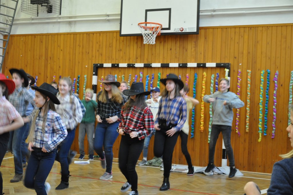 2019.01.25. Felsős farsang 133.JPG