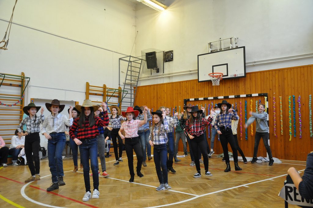 2019.01.25. Felsős farsang 136.JPG