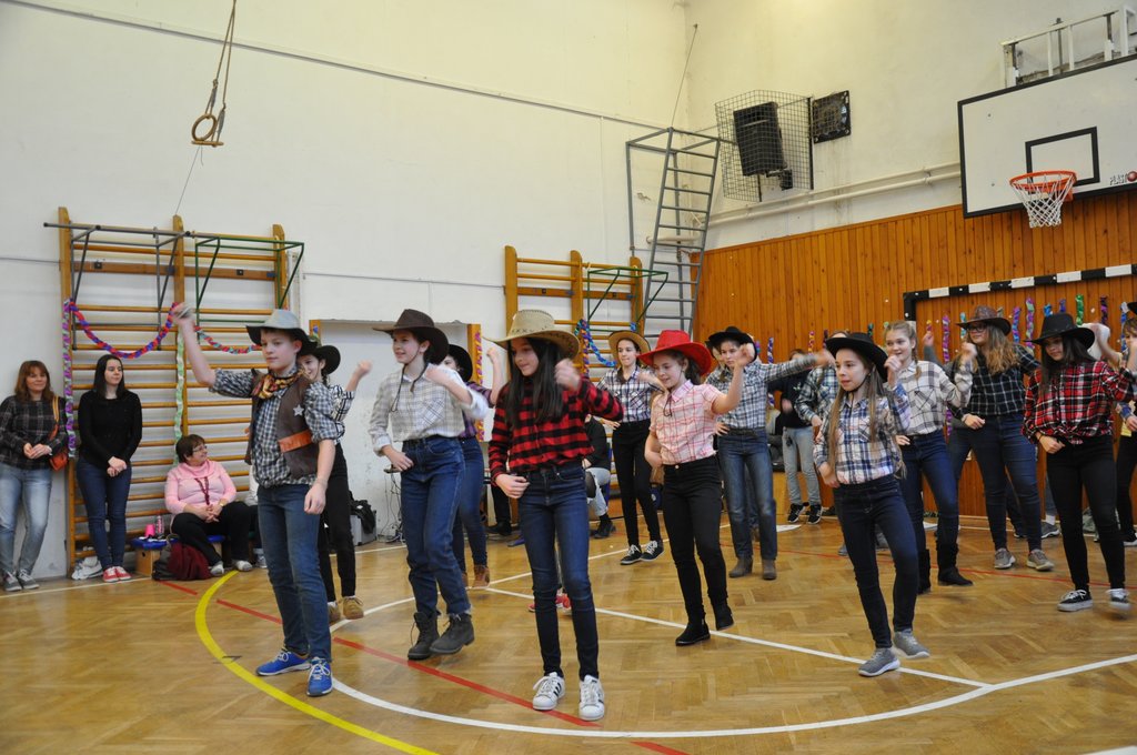 2019.01.25. Felsős farsang 144.JPG