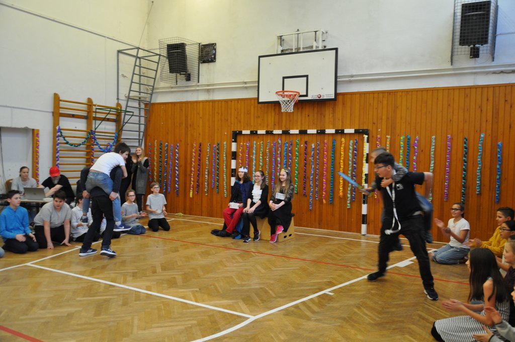 2019.01.25. Felsős farsang 151.JPG