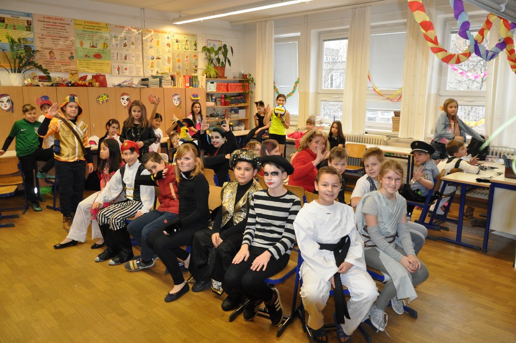 Alsos farsang 2019.01.18.  051.JPG