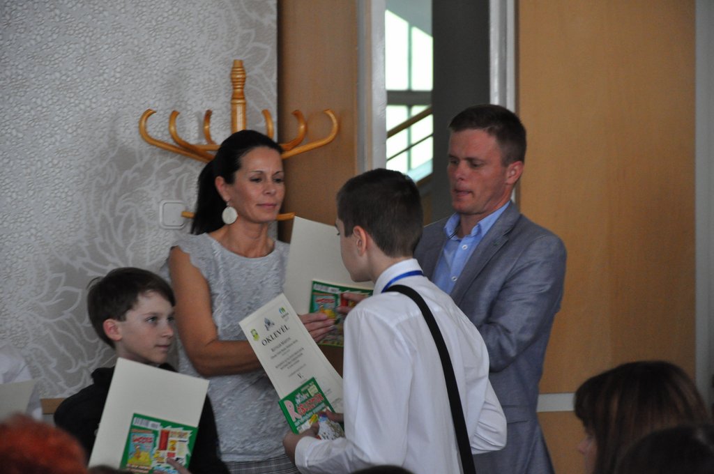 2019. Matek dijkioszto 002.JPG