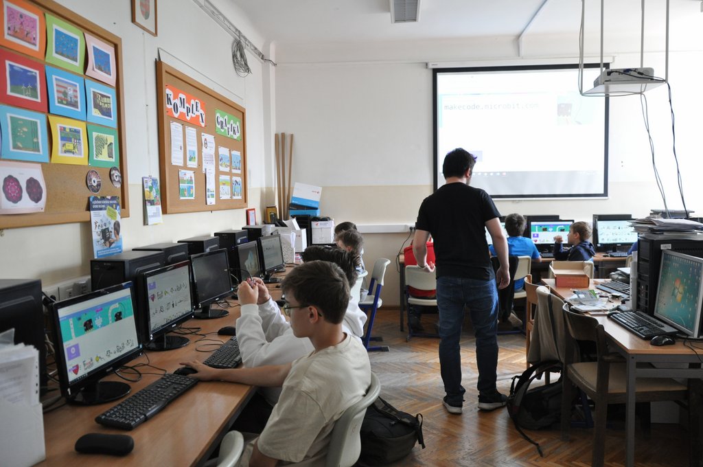 2019. DTH 6. evf LogiScool  001.JPG