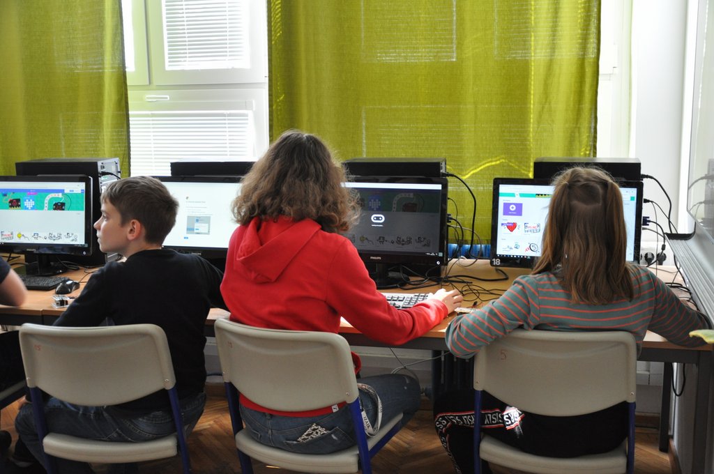 2019. DTH 6. evf LogiScool  002.JPG