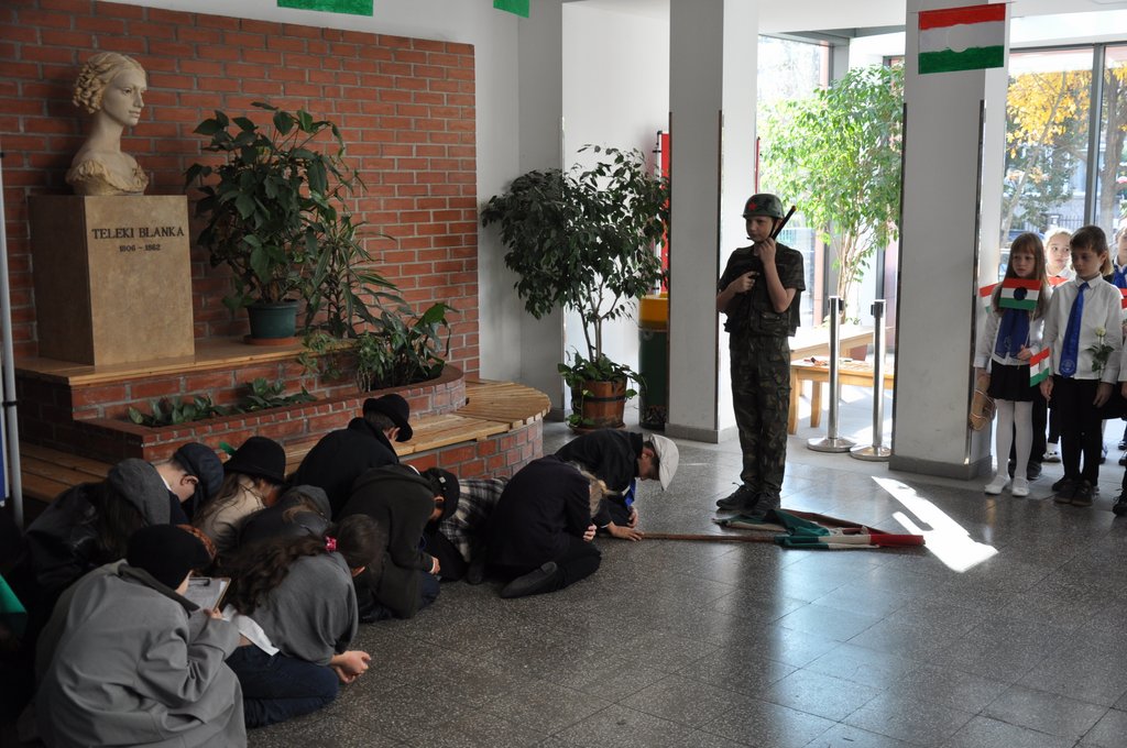 1956-os musor 40.JPG