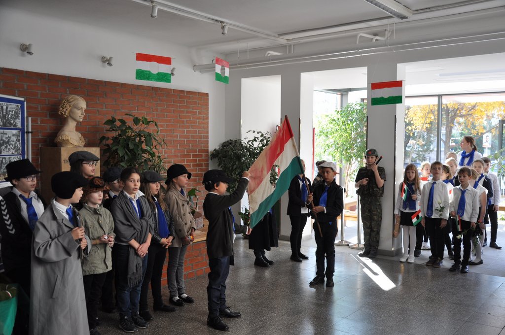 1956-os musor 42.JPG